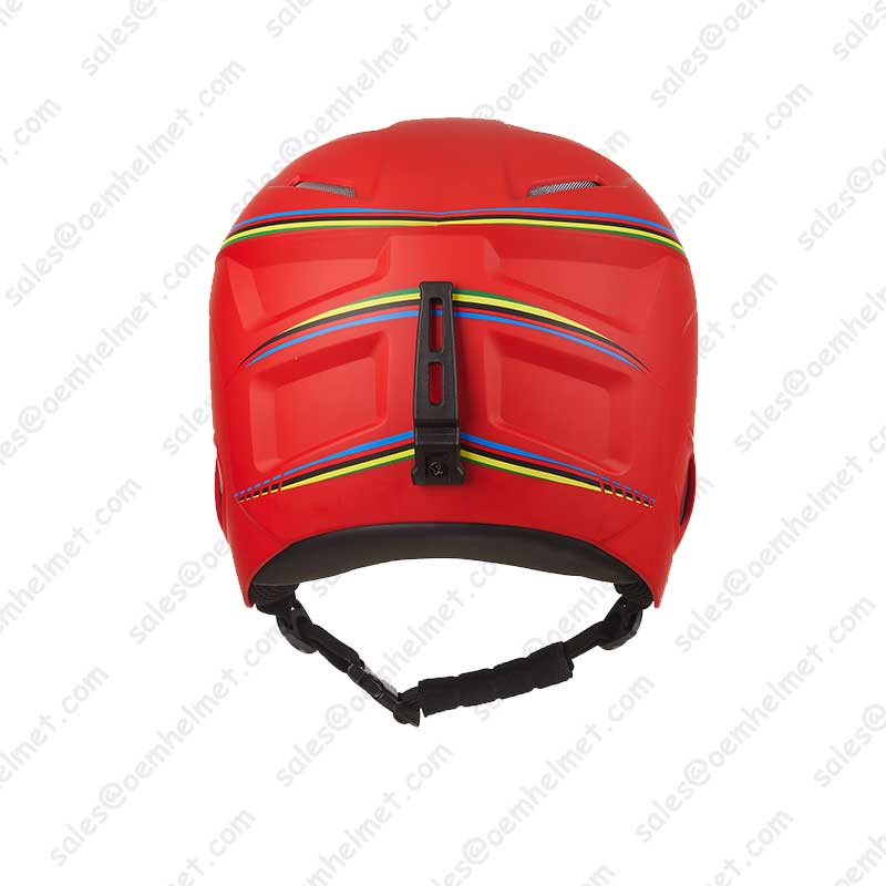 Инновационное производство лыжных шлемов на заводе Pok Tyrone Ltd.: качество, индивидуальные решения и сертификация для европейского и российского рынков