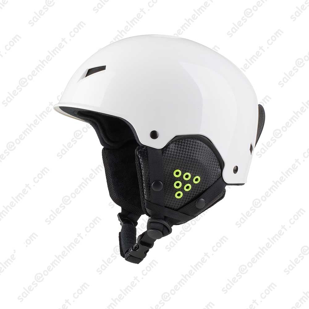 Производство лыжных шлемов в Китае: технологии, качество и соответствие требованиям российского рынка